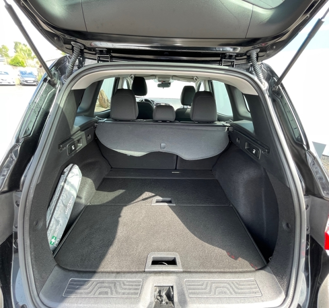 3 img-vehicule.jpgRenault
                            img-vehicule.jpgKadjar