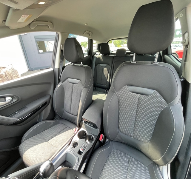 6 img-vehicule.jpgRenault
                            img-vehicule.jpgKadjar