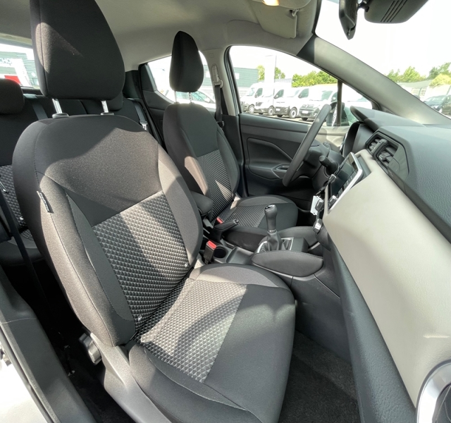 6 img-vehicule.jpgNissan
                            img-vehicule.jpgMicra