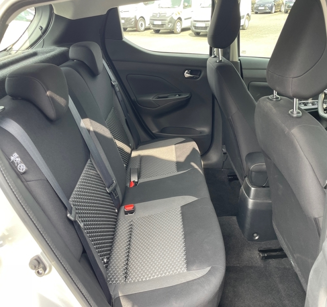 7 img-vehicule.jpgNissan
                            img-vehicule.jpgMicra