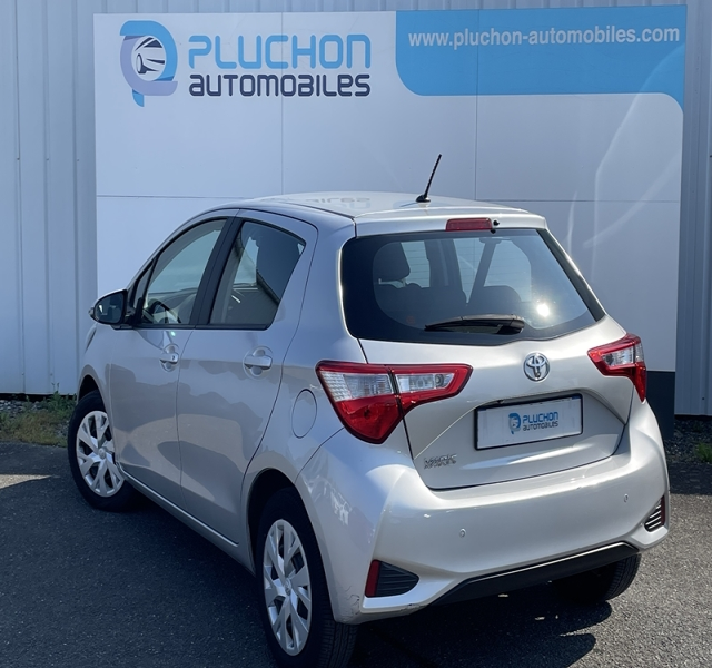Toyota
                Yaris