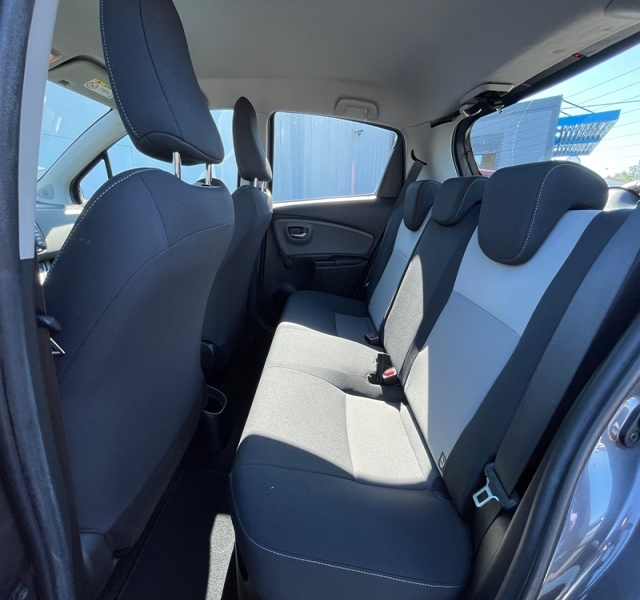 5 img-vehicule.jpgToyota
                            img-vehicule.jpgYaris