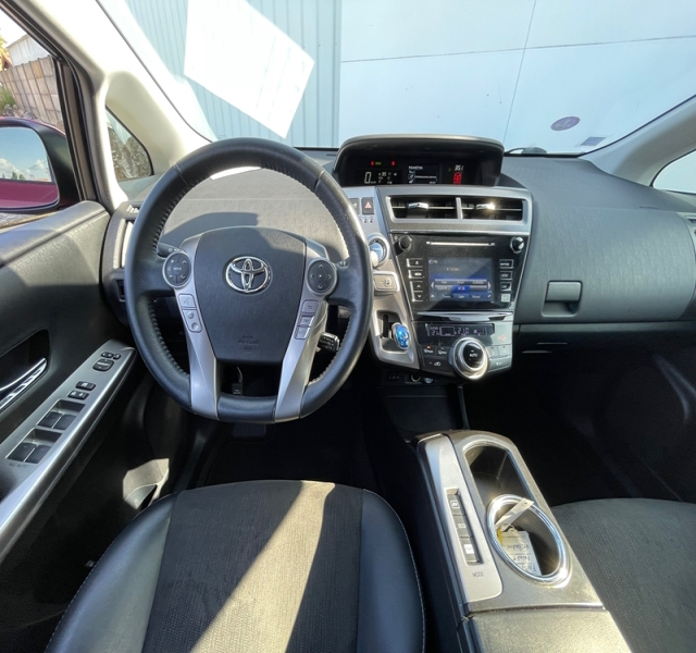 Toyota
                Prius+