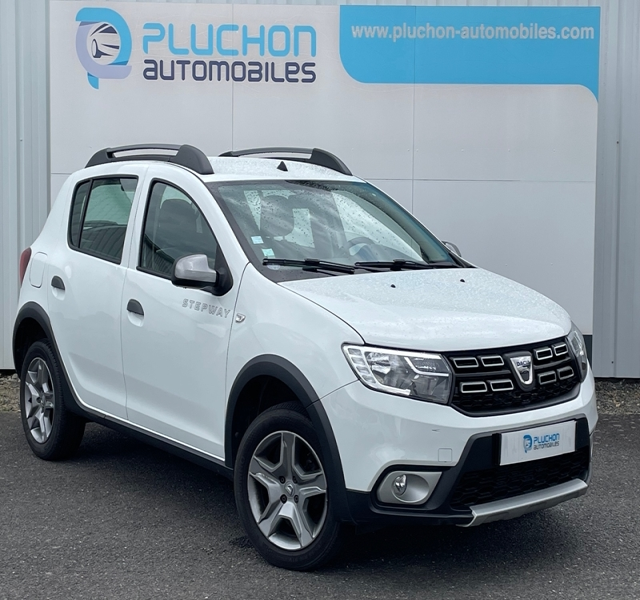 Dacia
                Sandero