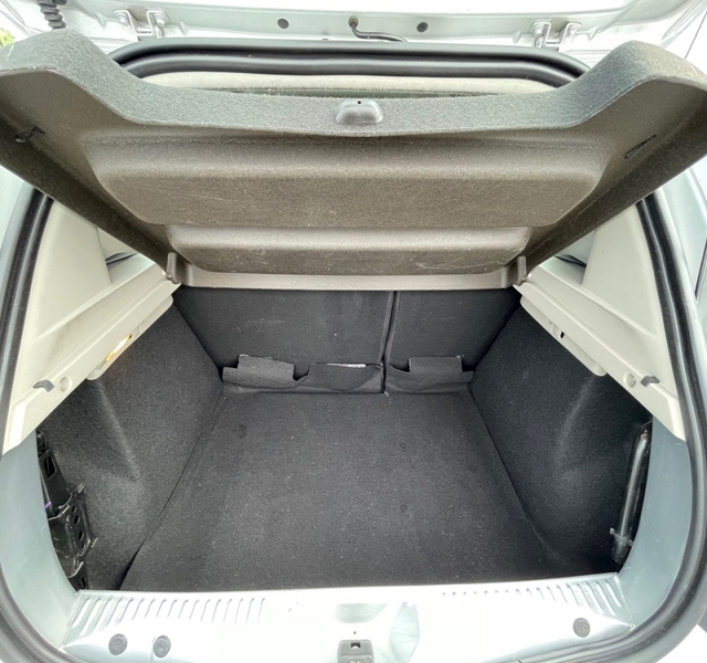 3 img-vehicule.jpgDacia
                            img-vehicule.jpgSandero