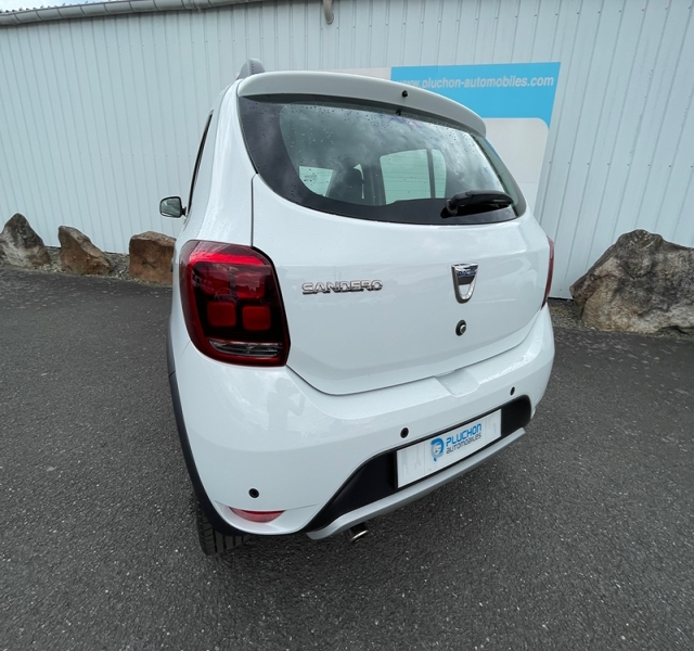 18 img-vehicule.jpgDacia
                            img-vehicule.jpgSandero