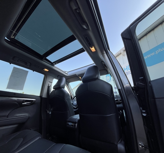 9 img-vehicule.jpgToyota
                            img-vehicule.jpgHIGhlander