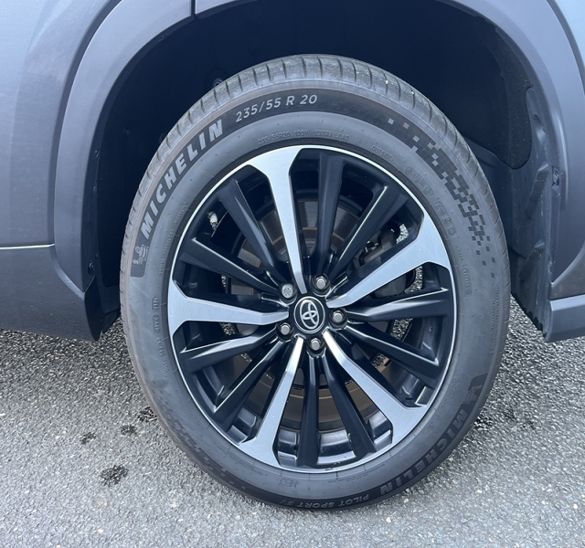 17 img-vehicule.jpgToyota
                            img-vehicule.jpgHIGhlander