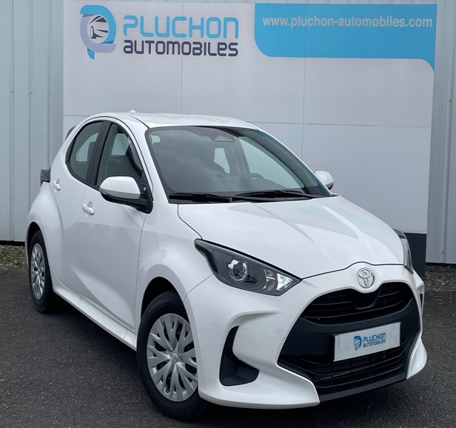 Toyota
                Yaris