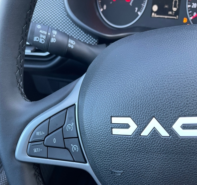 8 img-vehicule.jpgDacia
                            img-vehicule.jpgJogger