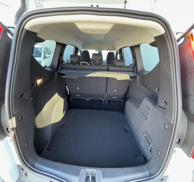 3 img-vehicule.jpgDacia
                            img-vehicule.jpgJogger