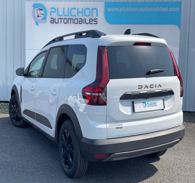 Dacia
                Jogger