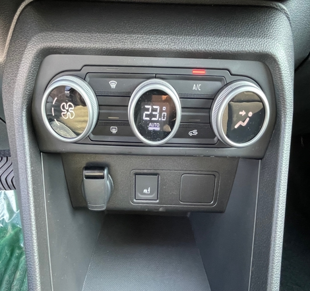 17 img-vehicule.jpgDacia
                            img-vehicule.jpgJogger