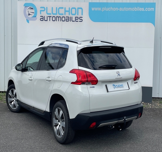 Peugeot
                2008