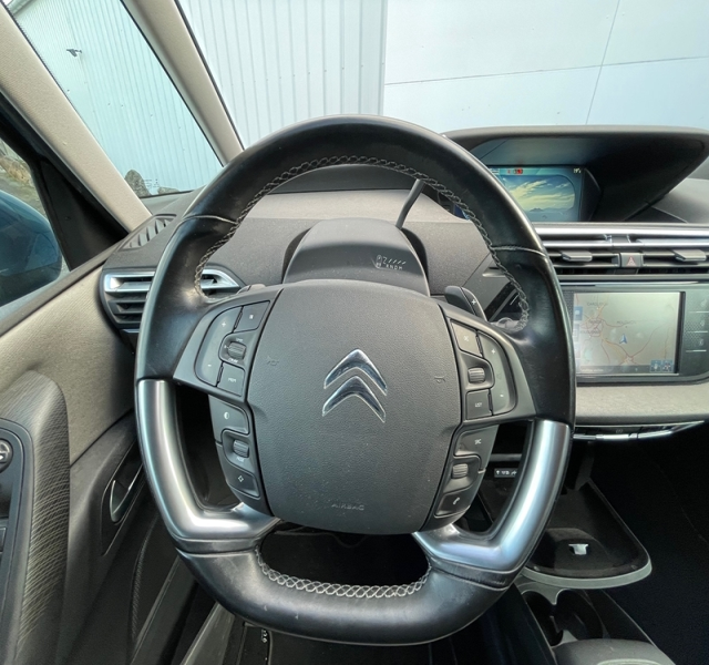 9 img-vehicule.jpgCitroen
                            img-vehicule.jpgC4 Picasso