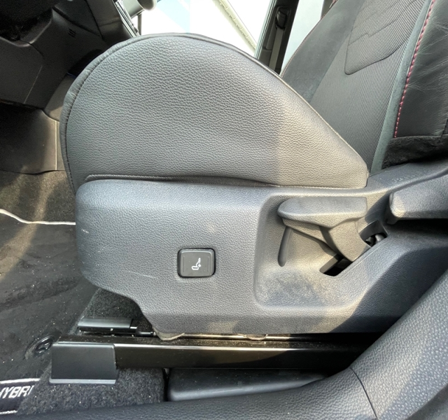 5 img-vehicule.jpgToyota
                            img-vehicule.jpgCorolla