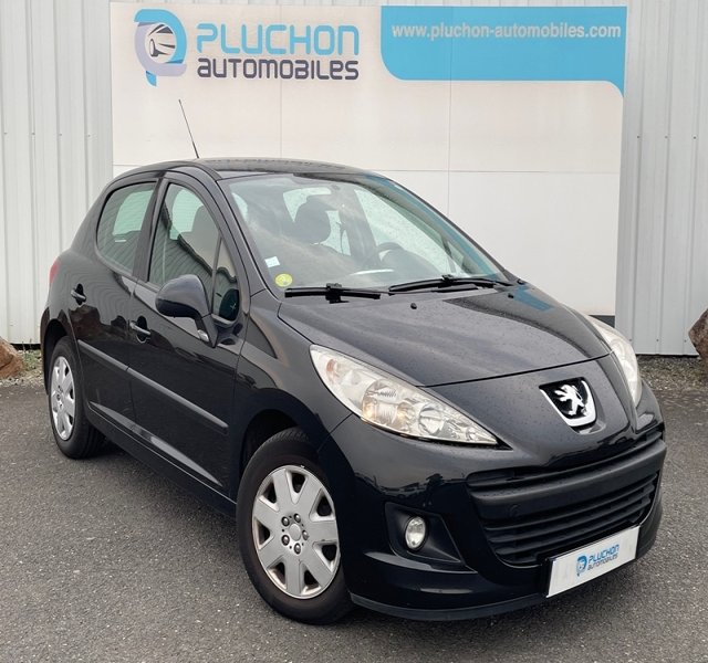 Peugeot
                207