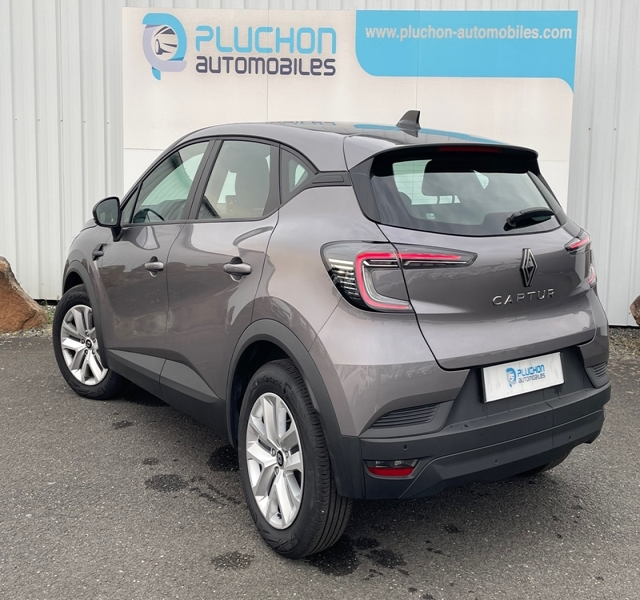 Renault
                Captur II