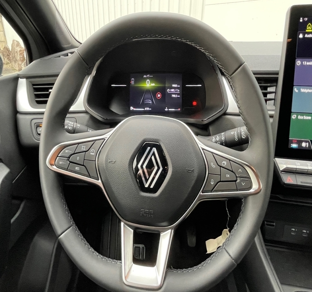 8 img-vehicule.jpgRenault
                            img-vehicule.jpgCaptur II