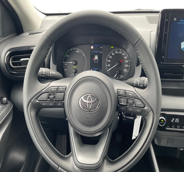 6 img-vehicule.jpgToyota
                            img-vehicule.jpgYaris