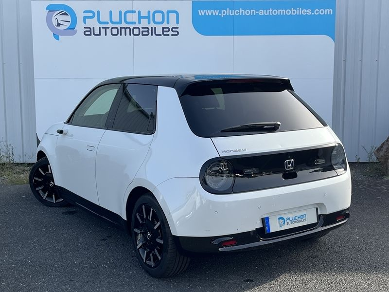 Honda
                            Honda E