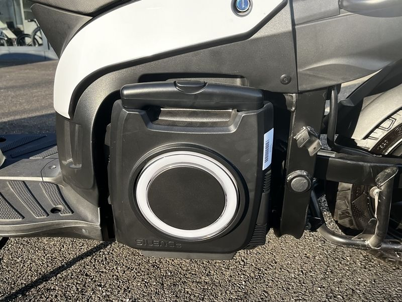 1 img-vehicule.jpgSilence
                            img-vehicule.jpgS02 50CM3