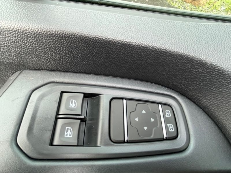 11 img-vehicule.jpgRenault
                            img-vehicule.jpgTrafic III Fg