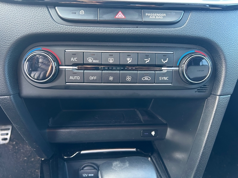 18 img-vehicule.jpgKia
                            img-vehicule.jpgCeed SW