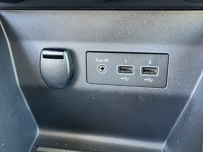 12 img-vehicule.jpgRenault
                            img-vehicule.jpgClio V