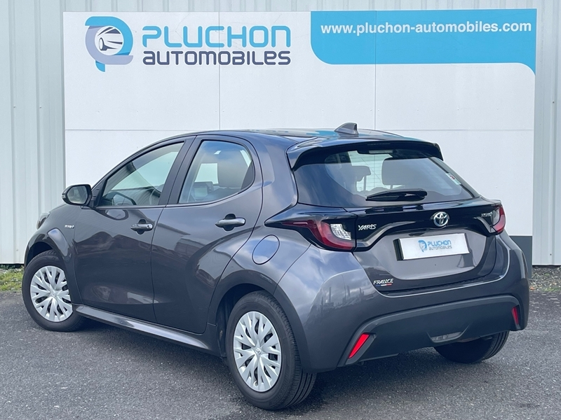 2 img-vehicule.jpgToyota
                            img-vehicule.jpgYaris