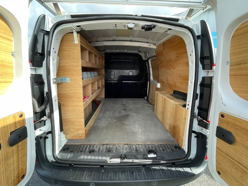 3 img-vehicule.jpgRenault
                            img-vehicule.jpgKangoo II Express