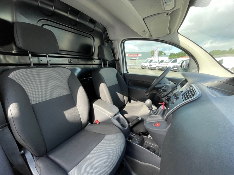 7 img-vehicule.jpgRenault
                            img-vehicule.jpgKangoo II Express