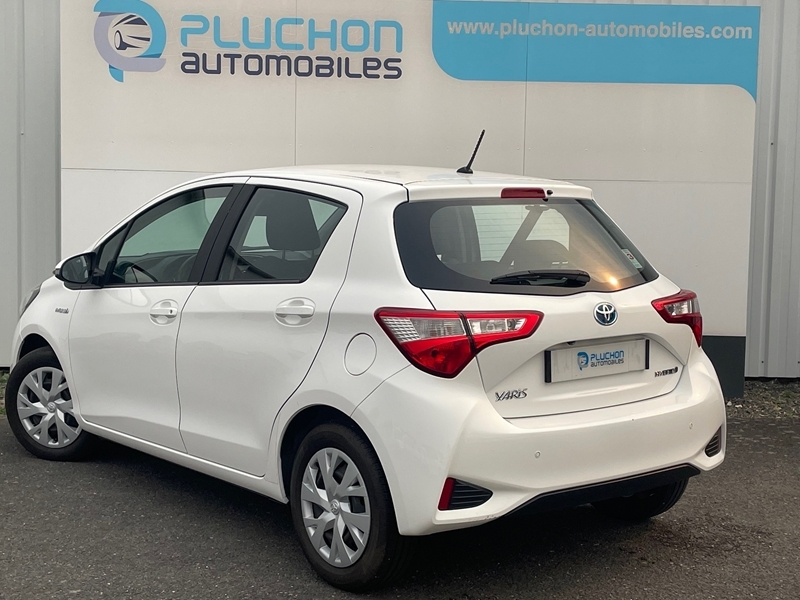 Toyota
                            Yaris