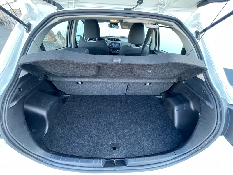 4 img-vehicule.jpgToyota
                            img-vehicule.jpgYaris
