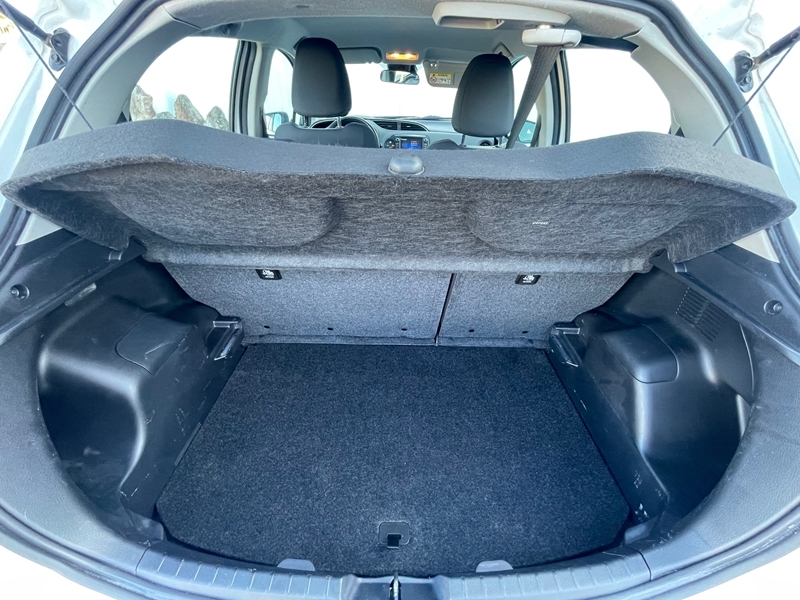 5 img-vehicule.jpgToyota
                            img-vehicule.jpgYaris