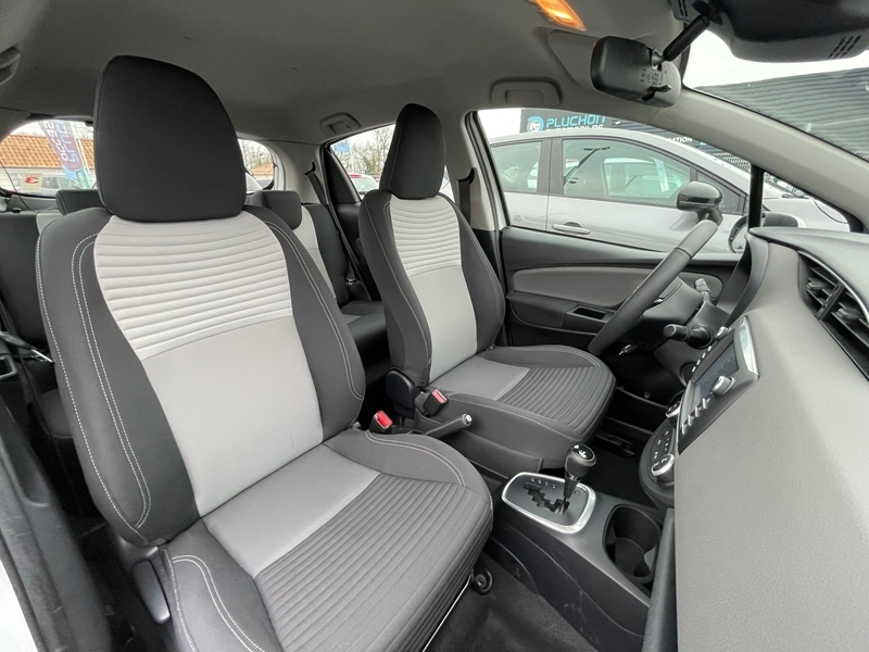 6 img-vehicule.jpgToyota
                            img-vehicule.jpgYaris