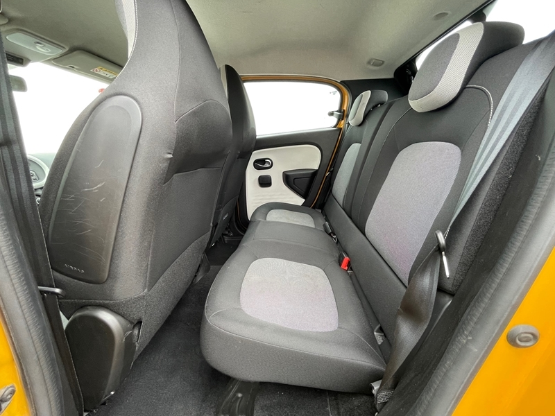 4 img-vehicule.jpgRenault
                            img-vehicule.jpgTwingo III