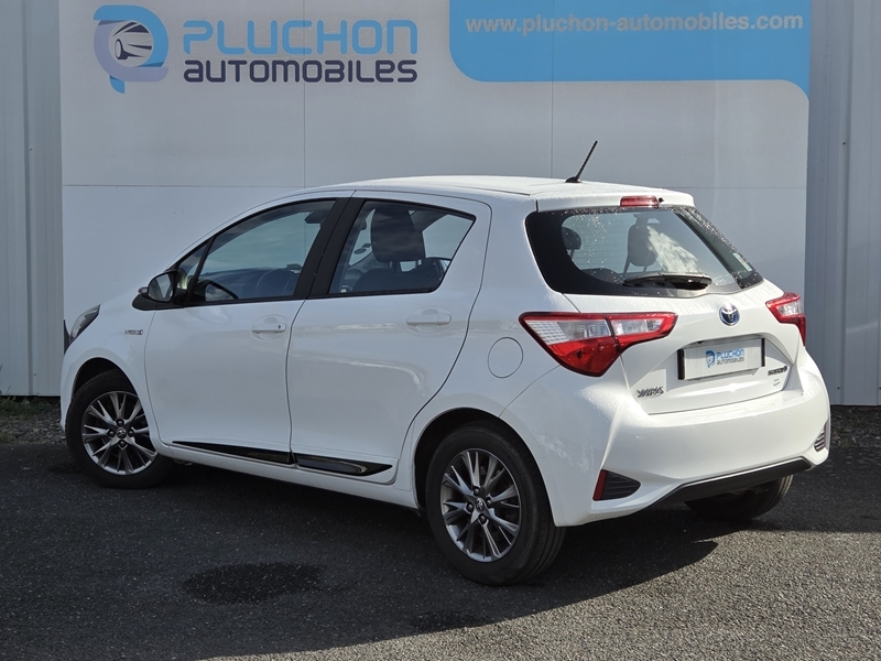2 img-vehicule.jpgToyota
                            img-vehicule.jpgYaris