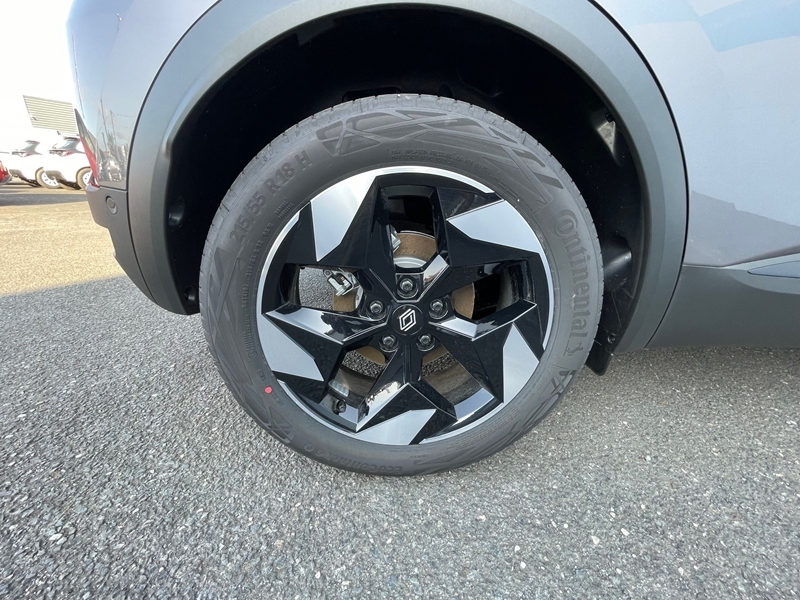 18 img-vehicule.jpgRenault
                            img-vehicule.jpgCaptur II