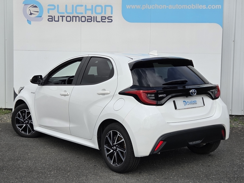 Toyota
                Yaris