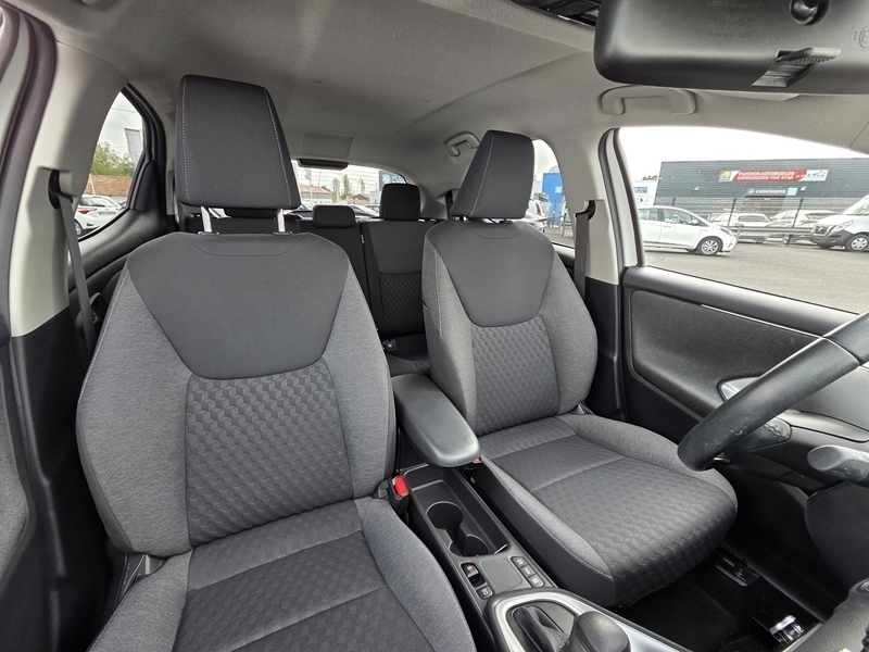 7 img-vehicule.jpgToyota
                            img-vehicule.jpgYaris