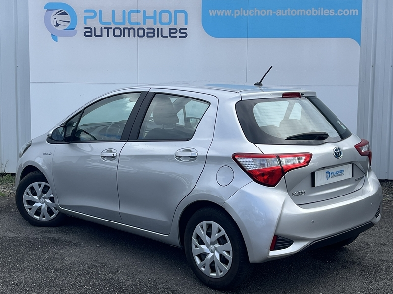 2 img-vehicule.jpgToyota
                            img-vehicule.jpgYaris