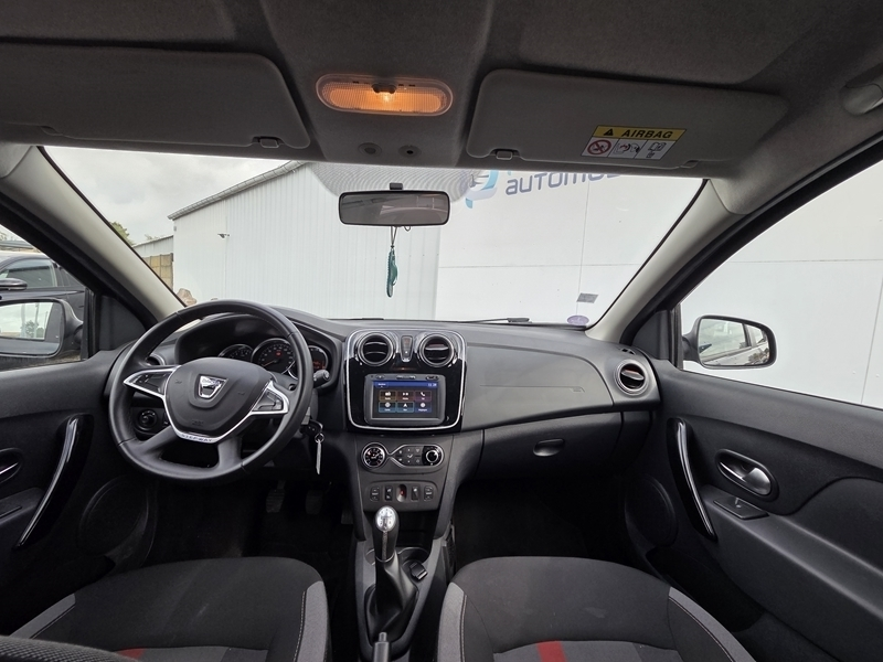 1 img-vehicule.jpgDacia
                            img-vehicule.jpgSandero