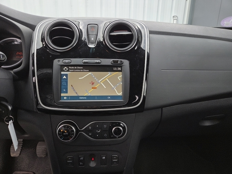 7 img-vehicule.jpgDacia
                            img-vehicule.jpgSandero