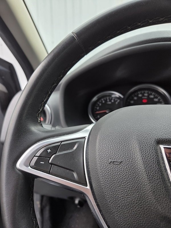 10 img-vehicule.jpgDacia
                            img-vehicule.jpgSandero