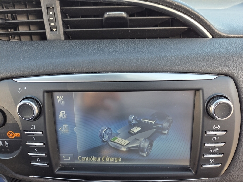 8 img-vehicule.jpgToyota
                            img-vehicule.jpgYaris