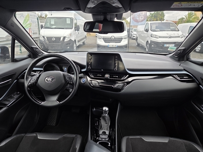 1 img-vehicule.jpgToyota
                            img-vehicule.jpgC-HR