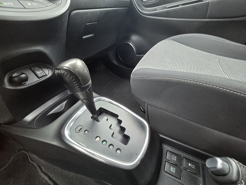 7 img-vehicule.jpgToyota
                            img-vehicule.jpgYaris