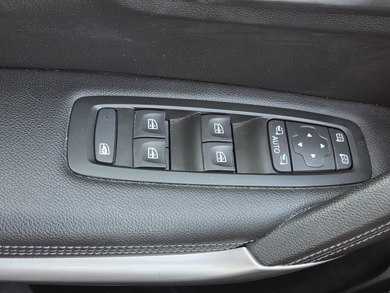 12 img-vehicule.jpgRenault
                            img-vehicule.jpgKadjar