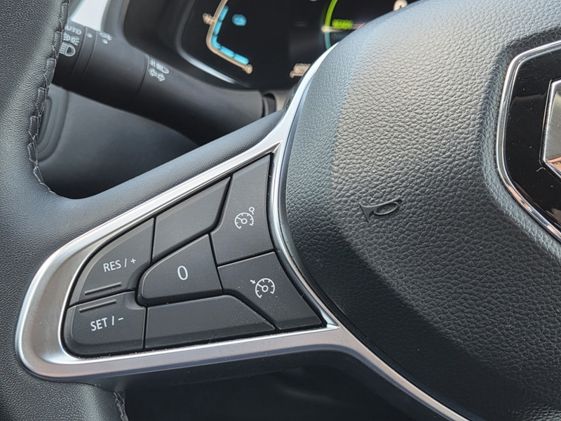 6 img-vehicule.jpgRenault
                            img-vehicule.jpgCaptur II